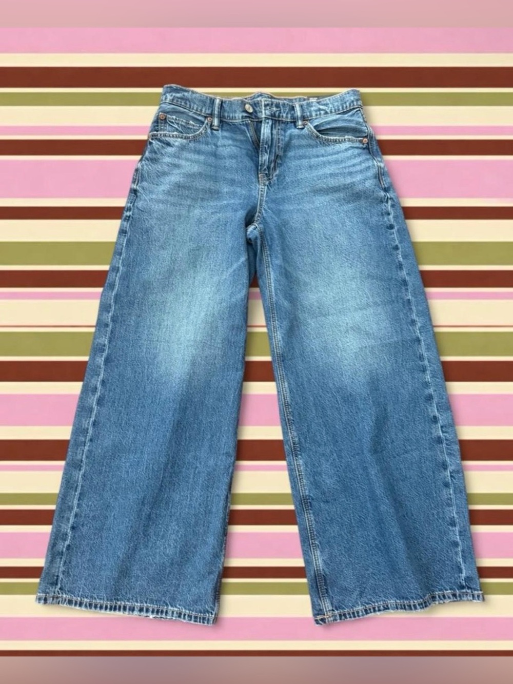 American Eagle Dreamy Drape Low-Rise
Ultra Wide Leg Jeans 26W 2 Short